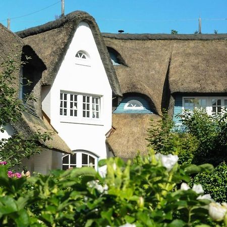 Gemütliche Wohnung unter Reet mit Pool und Sauna in Keitum Exterior foto