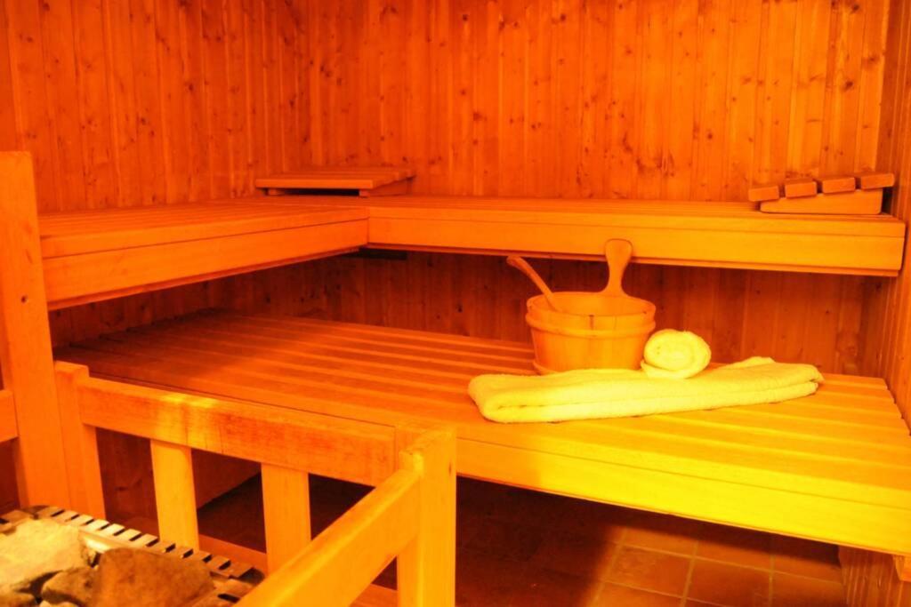 Gemütliche Wohnung unter Reet mit Pool und Sauna in Keitum Exterior foto